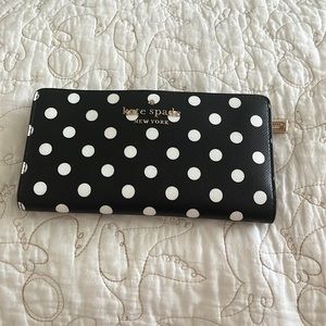 NWOT Kate Spade Staci Large Slim Bifold Wallet - Black and White Polka Dot